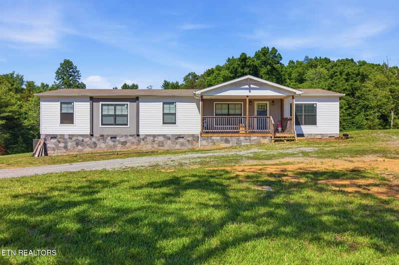 2121 Bales Rd, Knoxville, TN 37914