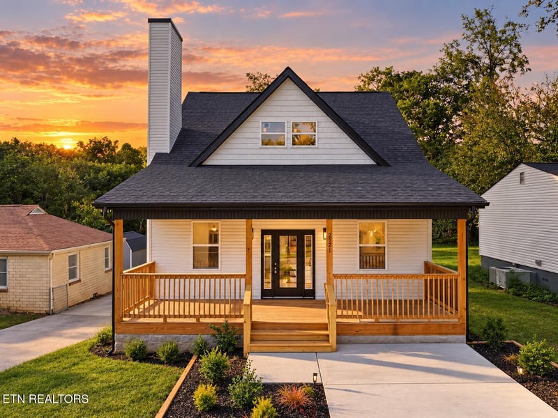 2121 Garfield Ave, Knoxville, TN 37915