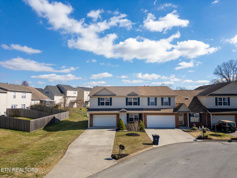 2122 Gatehouse Ln, Powell, TN 37849