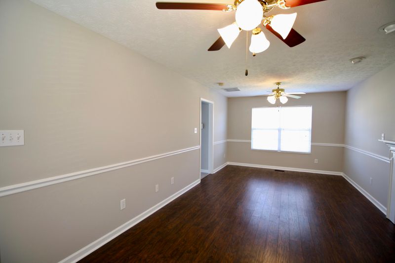 2123 Ember Brook Ln, Powell, TN 37849