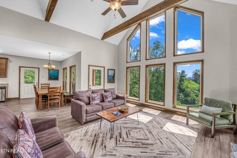 2123 Megan Ridge Dr, Sevierville, TN 37876