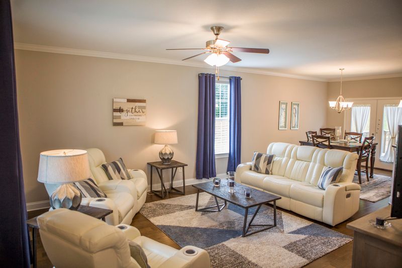 2123 Old Hickory Ln, Lenoir City, TN 37772
