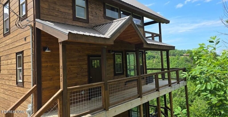 2123 Windy Ln, Sevierville, TN 37876