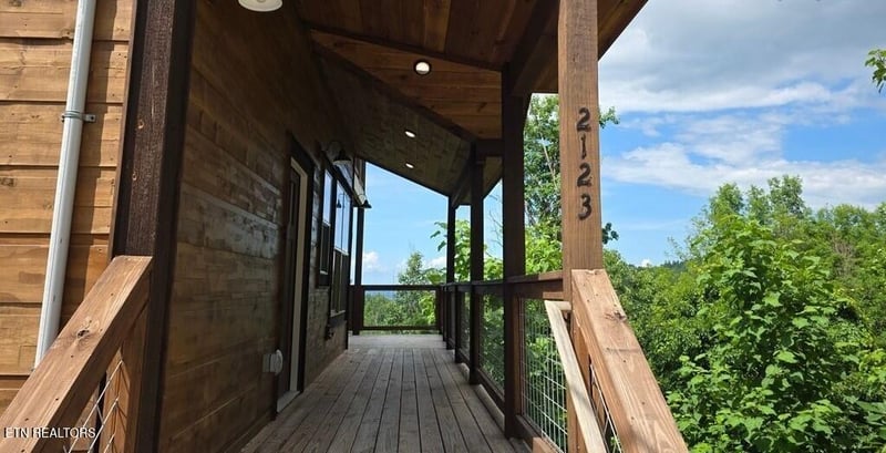 2123 Windy Ln, Sevierville, TN 37876