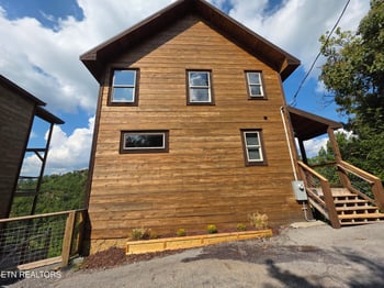 2123 Windy Ln, Sevierville, TN 37876