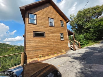2123 Windy Ln, Sevierville, TN 37876