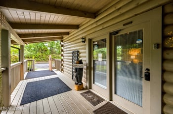 2123 Wingspan Dr, Sevierville, TN 37876