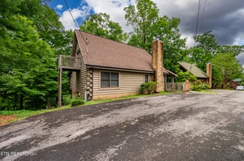 2123 Wingspan Dr, Sevierville, TN 37876