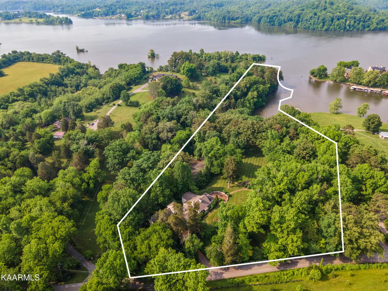 2125 Lyons Bend Rd, Knoxville, TN 37919