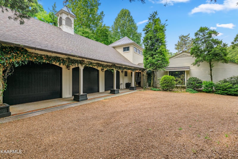 2125 Lyons Bend Rd, Knoxville, TN 37919