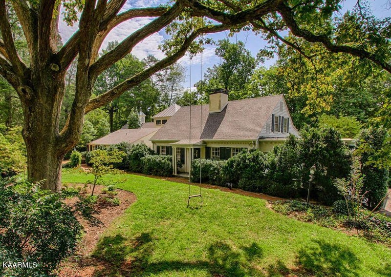 2125 Lyons Bend Rd, Knoxville, TN 37919