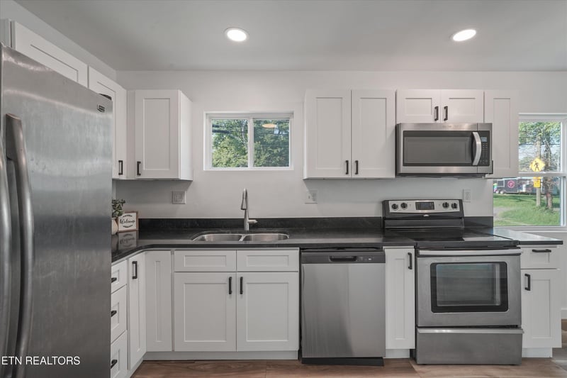 2125 Mcclung Ave, Knoxville, TN 37920