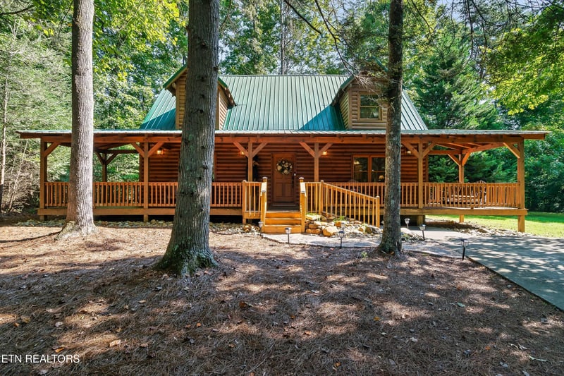 2126 Cub Cir, Sevierville, TN 37862