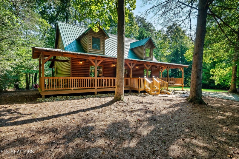 2126 Cub Cir, Sevierville, TN 37862