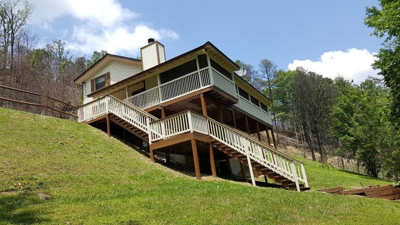 2126 Patterson Lead Way, Sevierville, TN 37876
