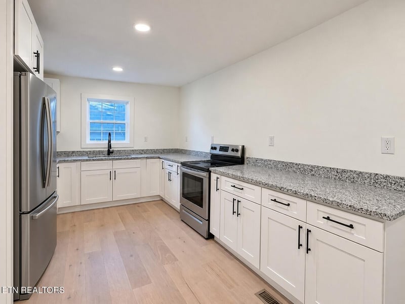 2127 Sevier Ave, Knoxville, TN 37920