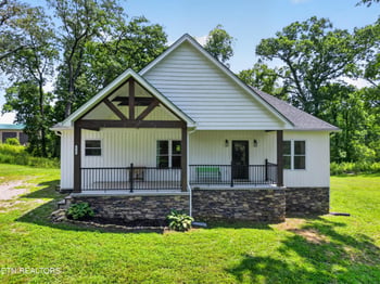 2128 Asbury Rd, Knoxville, TN 37914