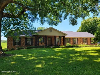 2128 Buckingham Cir, Maryville, TN 37803
