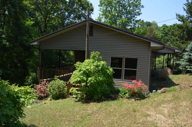 2128 Joe Stephens Rd, Morristown, TN 37814
