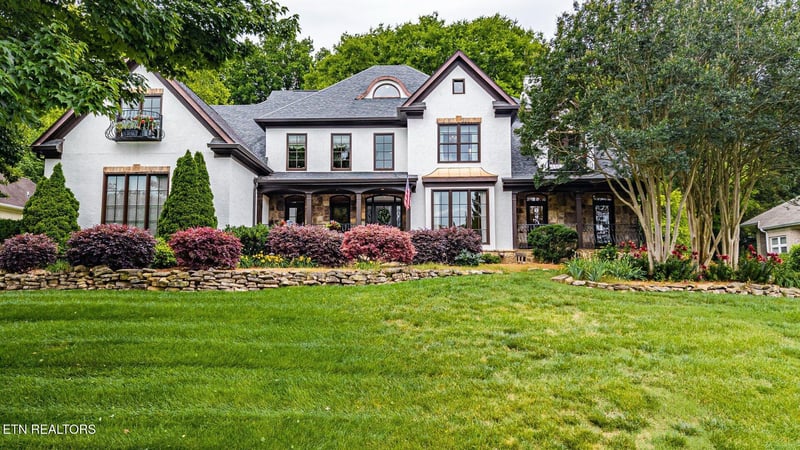 2128 River Sound Dr, Knoxville, TN 37922