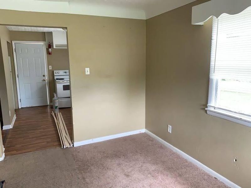 2128 W Beaver Creek Dr, Powell, TN 37849
