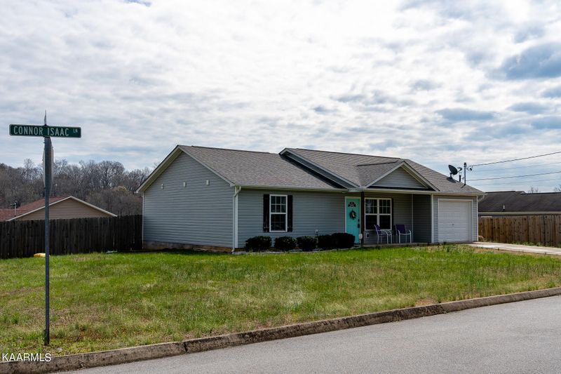 2129 Connor Isaac Ln, Mascot, TN 37806