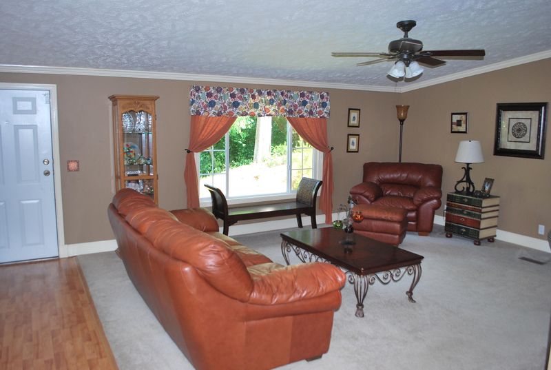 2129 Dripping Springs Rd, Seymour, TN 37865
