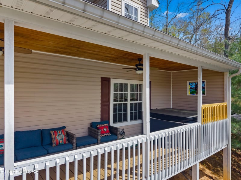 2129 Duck Pond Ln, Sevierville, TN 37876