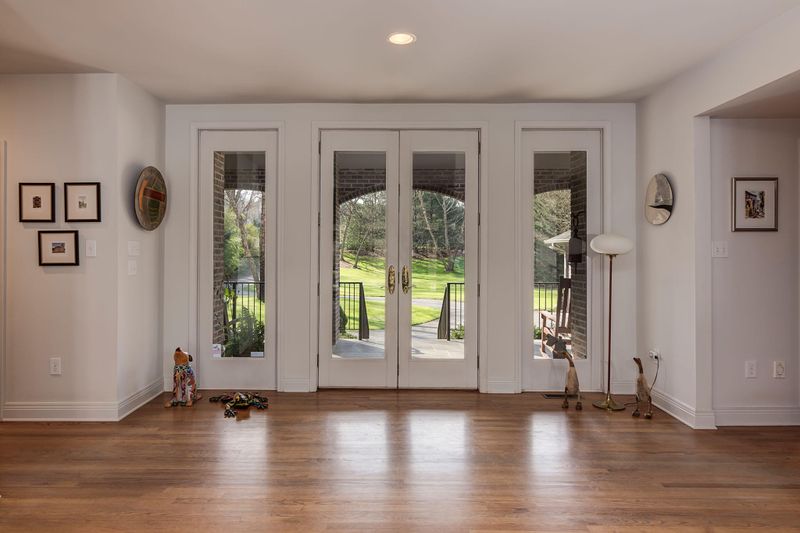 2129 Spence Pl, Knoxville, TN 37920