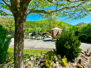 213 - 214 Highway 73, Townsend, TN 37882