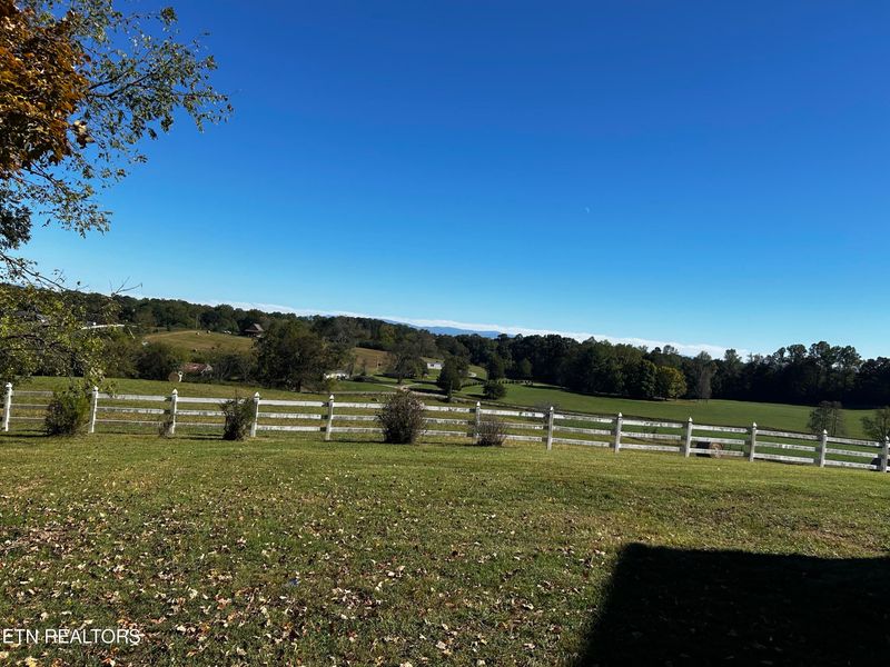 213 Anderson Rd, Sweetwater, TN 37874