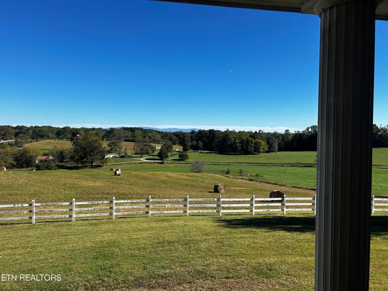 213 Anderson Rd, Sweetwater, TN 37874