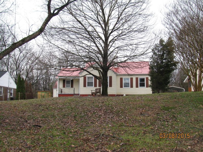213 Hemlock Ave, Alcoa, TN 37701