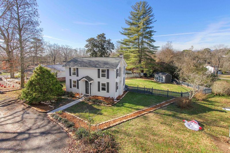 213 Oak Rd, Norris, TN 37828