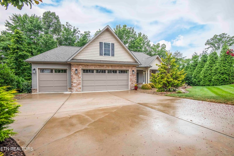 213 Osage Dr, Loudon, TN 37774