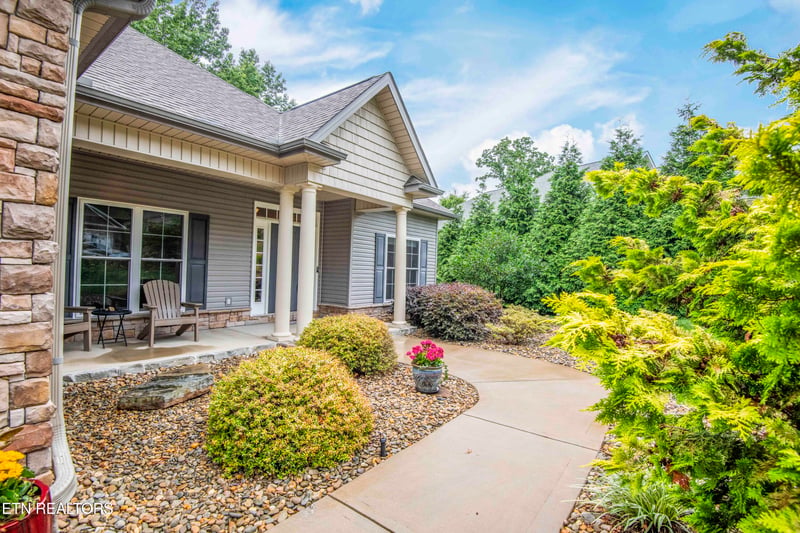213 Osage Dr, Loudon, TN 37774