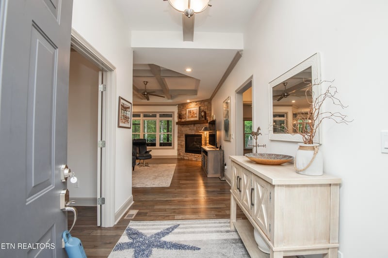 213 Osage Dr, Loudon, TN 37774