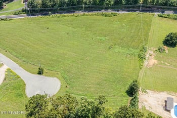 213 Washita Ln, Rutledge, TN 37861