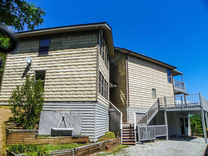 2130 Torri Dr, Sevierville, TN 37876