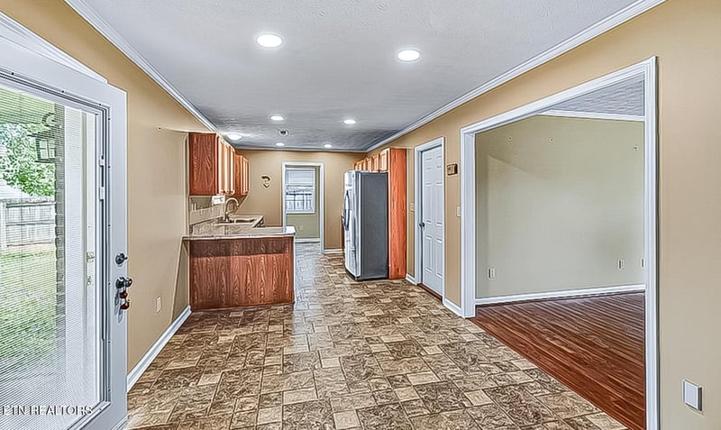 2130 Tuscany Gardens Dr, Powell, TN 37849