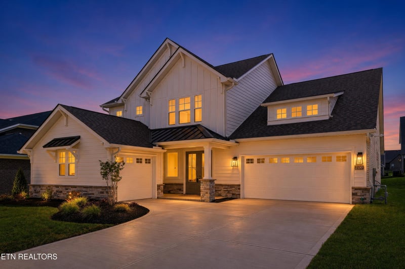 2130 White Sycamore Ln, Knoxville, TN 37932