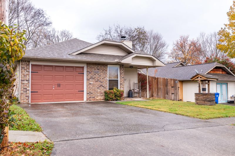 2132 Victoria Ln, Alcoa, TN 37701