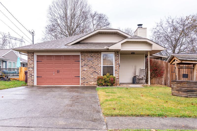 2132 Victoria Ln, Alcoa, TN 37701