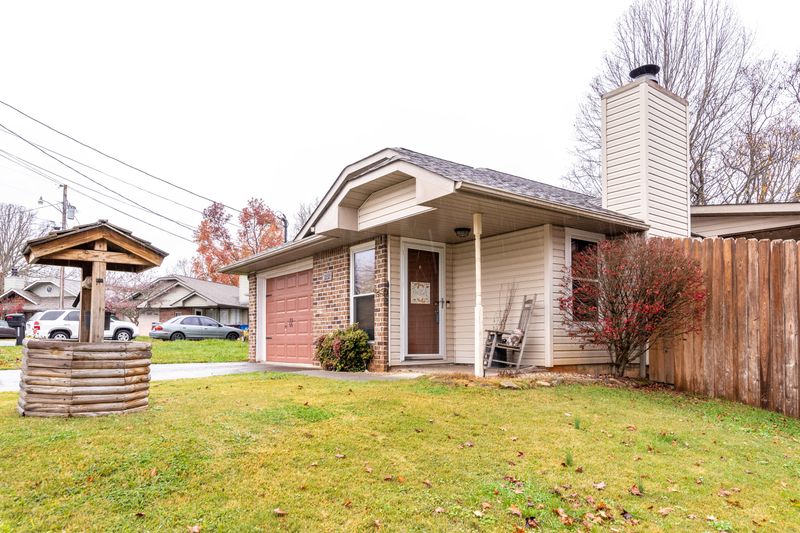 2132 Victoria Ln, Alcoa, TN 37701