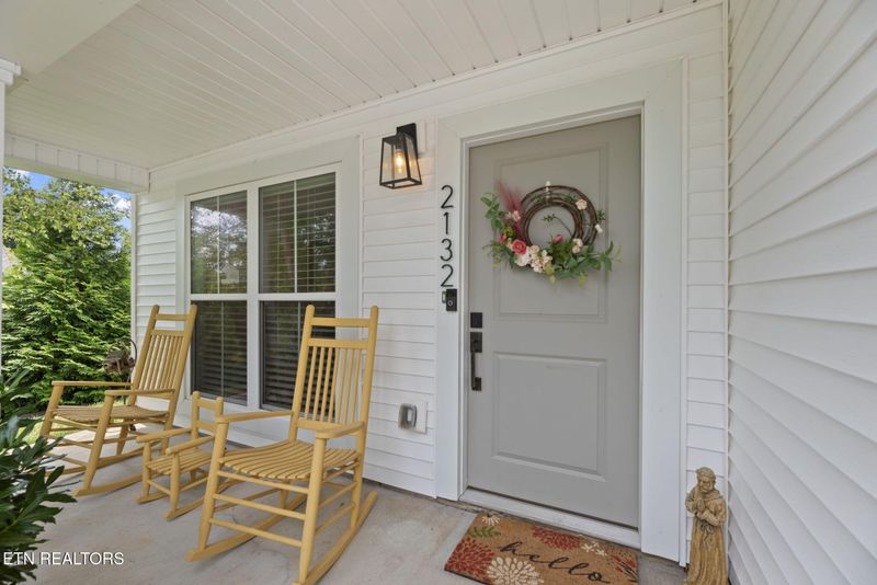 2132 Windbrook Rd, Knoxville, TN 37923