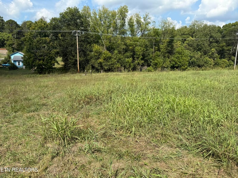 21340 Martel Rd, Lenoir City, TN 37772
