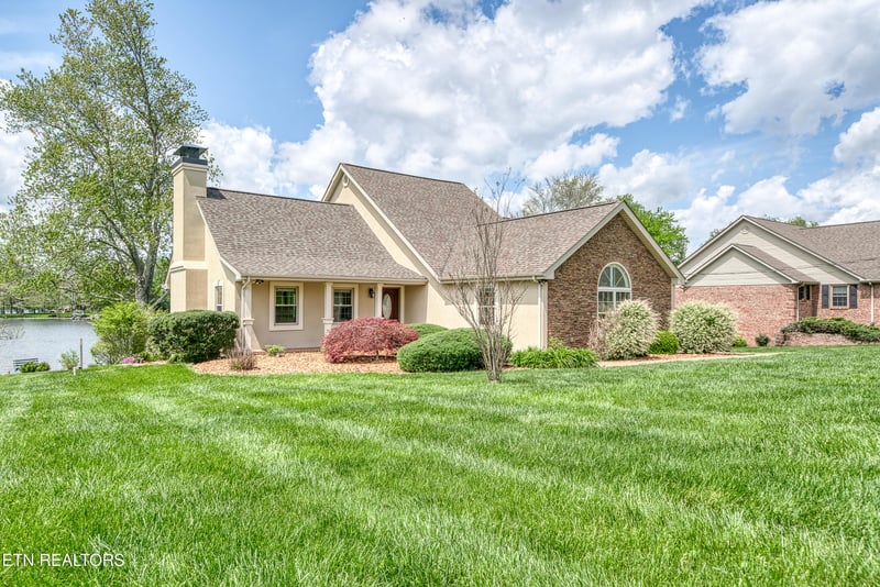 2135 Ona Rd, Crossville, TN 38572