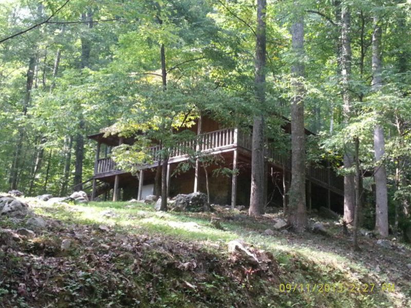 2136 Bluff Mountain Rd, Sevierville, TN 37876