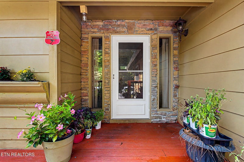 2136 Daisy Tr, Pigeon Forge, TN 37863