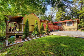 2136 Daisy Tr, Pigeon Forge, TN 37863